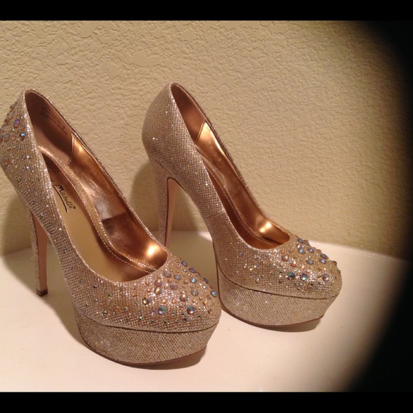 Platform Pumps, 5" Heels by Anne Michelle - Picture 1 of 4